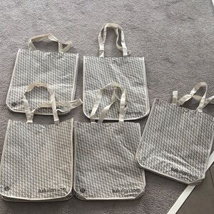 Lululemon Gray and White Patterned Tote Bags